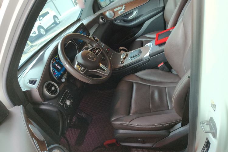 Used Mercedes-Benz GLC 2021 GLC 300 L 4MATIC Dynamic Model Left Front Seat