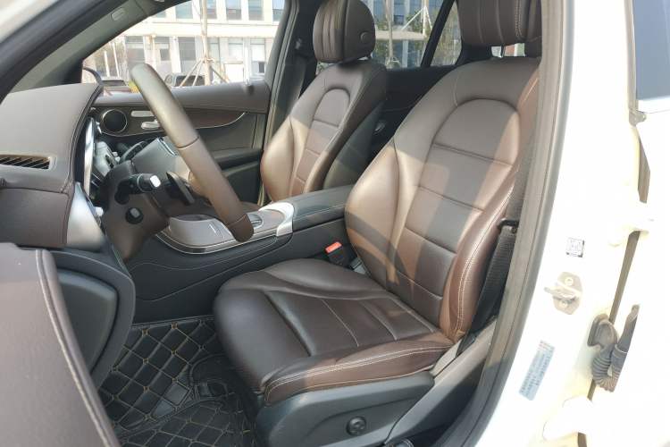 Used Mercedes-Benz GLC 2021 GLC 260 L 4MATIC Luxury Model Left Front Seat