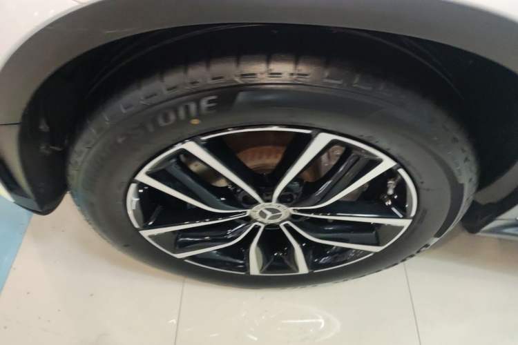 Used Mercedes-Benz GLC 2021 GLC 300 L 4MATIC Dynamic Model Left Front Wheel Hub