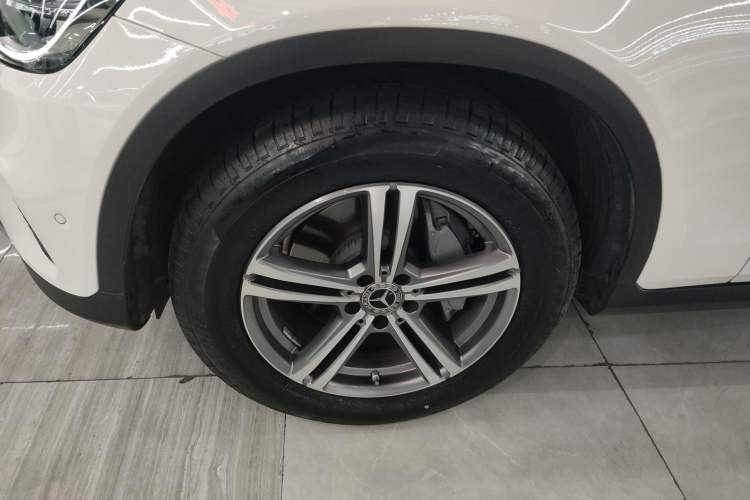 Used Mercedes-Benz GLC 2021 GLC 260 L 4MATIC Dynamic Edition Left Front Wheel Hub