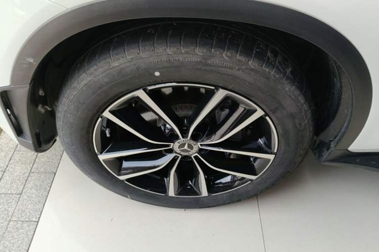 Used Mercedes-Benz GLC 2021 GLC 300 L 4MATIC Dynamic Model Left Front Wheel Hub