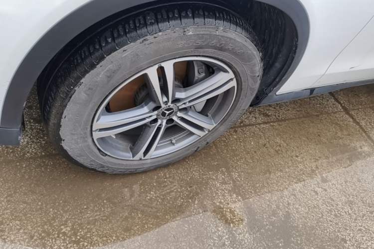 Used Mercedes-Benz GLC 2021 GLC 260 L 4MATIC Dynamic Edition Left Front Wheel Hub