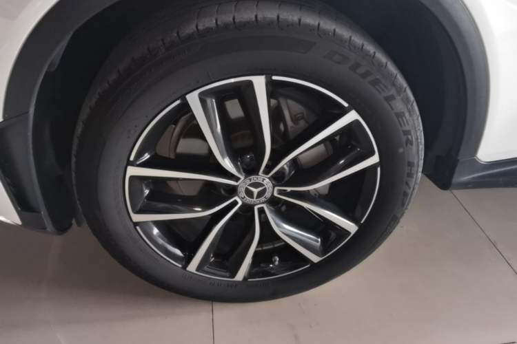 Used Mercedes-Benz GLC 2021 GLC 300 L 4MATIC Dynamic Model Left Front Wheel Hub