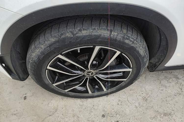 Used Mercedes-Benz GLC 2021 GLC 260 L 4MATIC Luxury Model Left Front Wheel Hub