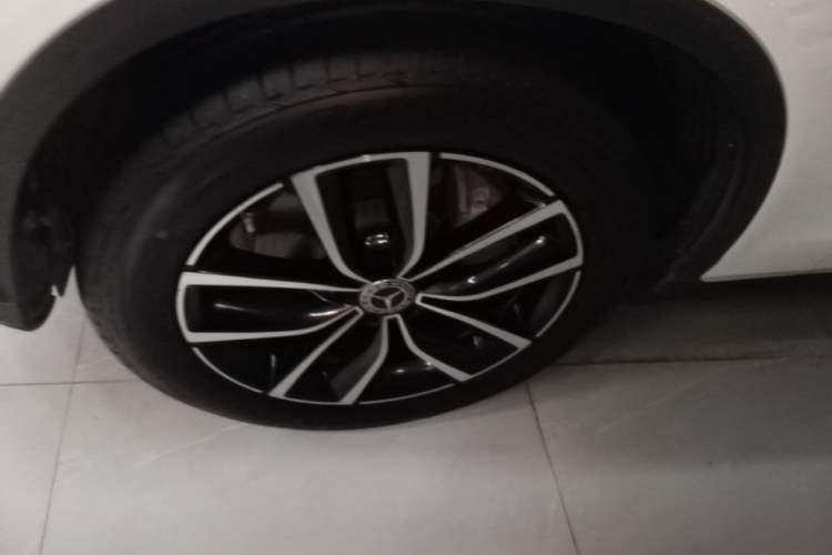 Used Mercedes-Benz GLC 2021 GLC 260 L 4MATIC Luxury Model Left Front Wheel Hub
