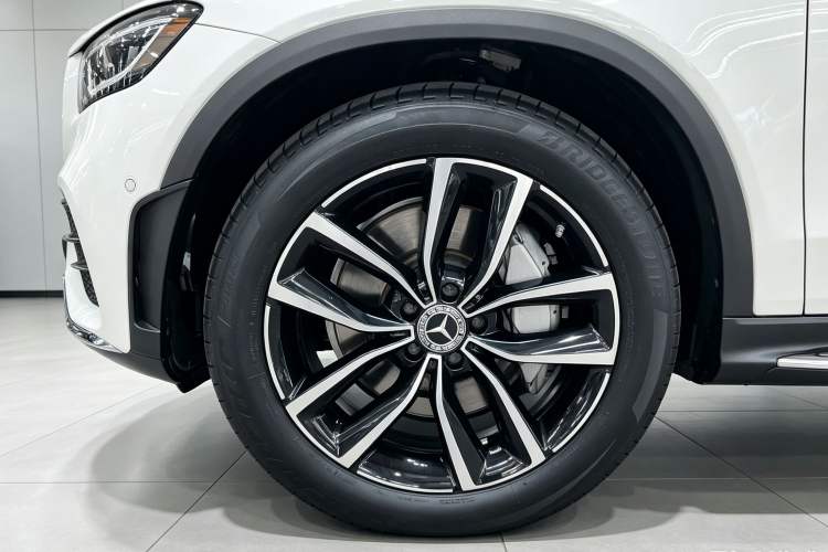 Used Mercedes-Benz GLC 2021 GLC 260 L 4MATIC Luxury Model Left Front Wheel Hub