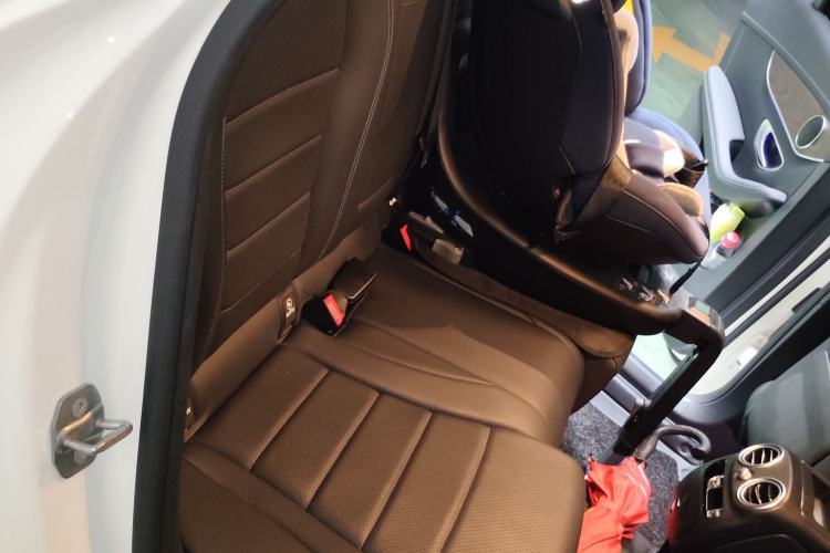Used Mercedes-Benz GLC 2021 GLC 260 L 4MATIC Luxury Model Left Rear Seat