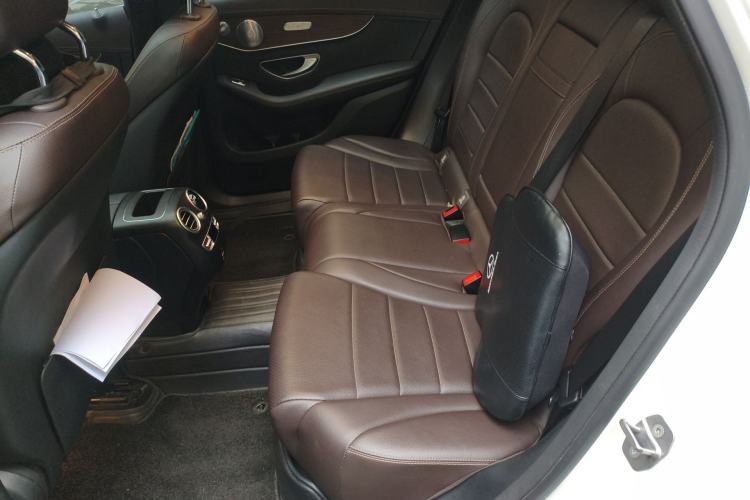 Used Mercedes-Benz GLC 2021 GLC 300 L 4MATIC Dynamic Model Left Rear Seat