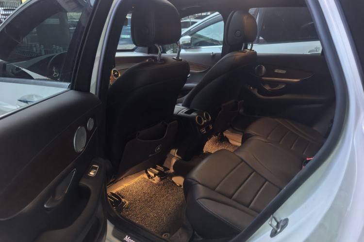 Used Mercedes-Benz GLC 2021 GLC 300 L 4MATIC Dynamic Model Left Rear Seat