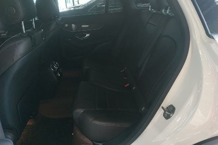 Used Mercedes-Benz GLC 2021 GLC 300 L 4MATIC Dynamic Model Left Rear Seat