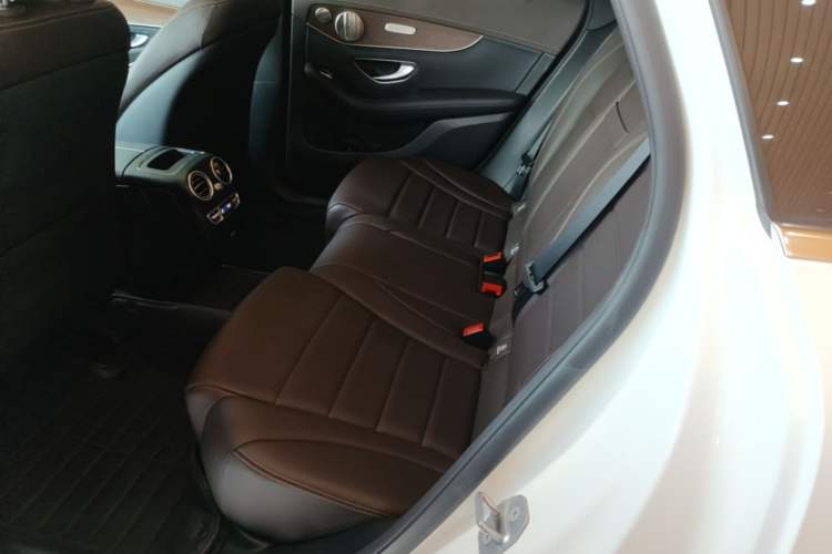 Used Mercedes-Benz GLC 2021 GLC 300 L 4MATIC Dynamic Model Left Rear Seat