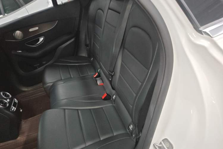 Used Mercedes-Benz GLC 2021 GLC 260 L 4MATIC Luxury Model Left Rear Seat