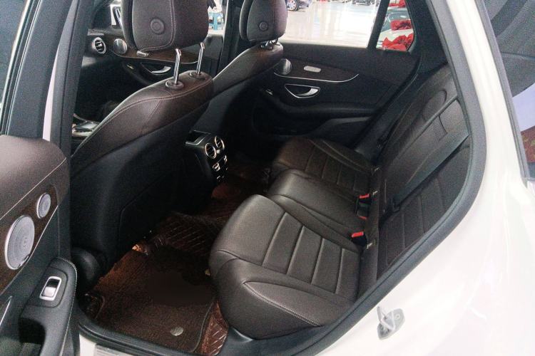 Used Mercedes-Benz GLC 2021 GLC 300 L 4MATIC Dynamic Model Left Rear Seat
