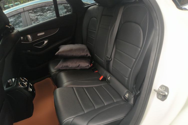 Used Mercedes-Benz GLC 2021 GLC 300 L 4MATIC Dynamic Model Left Rear Seat