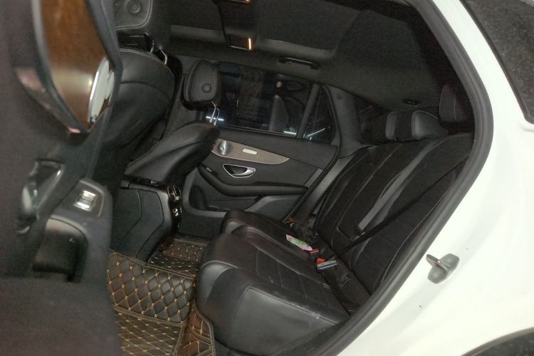 Used Mercedes-Benz GLC 2021 GLC 300 L 4MATIC Dynamic Model Left Rear Seat