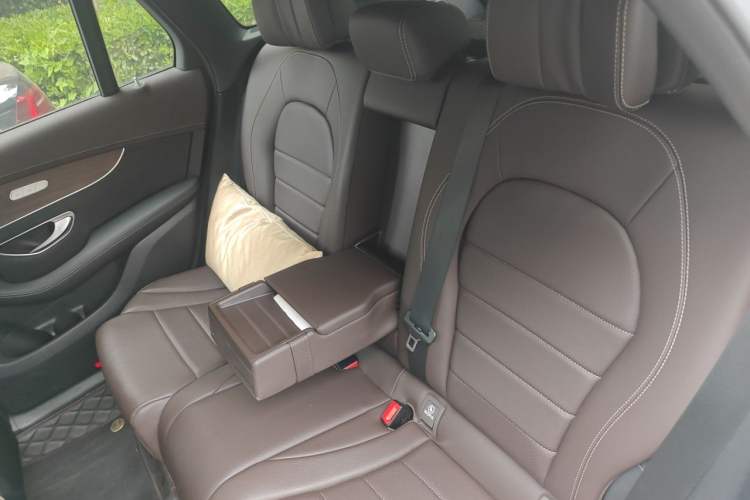 Used Mercedes-Benz GLC 2021 GLC 300 L 4MATIC Dynamic Model Left Rear Seat