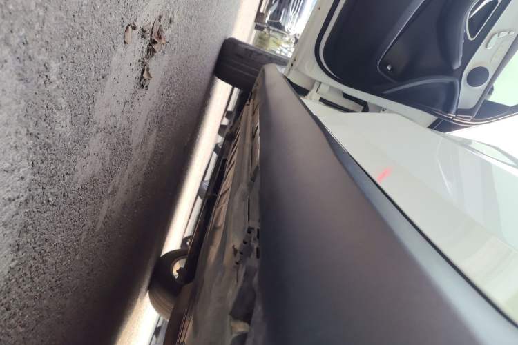 Used Mercedes-Benz GLC 2021 GLC 260 L 4MATIC Dynamic Edition Left Side Sill