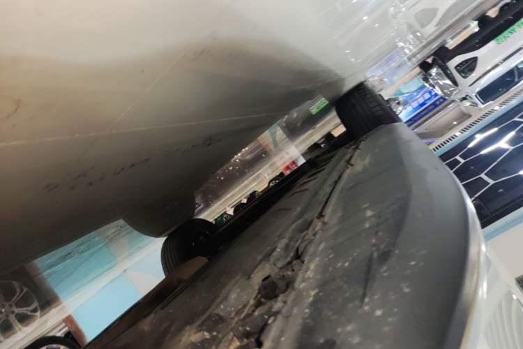 Used Mercedes-Benz GLC 2021 GLC 300 L 4MATIC Dynamic Model Left Side Sill