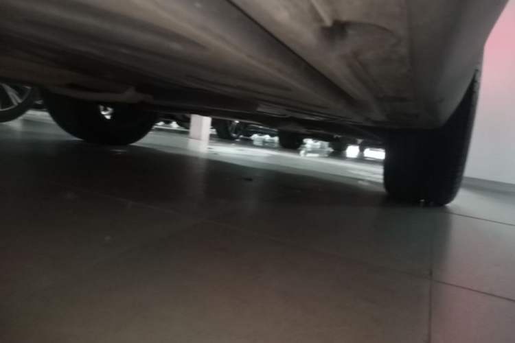 Used Mercedes-Benz GLC 2021 GLC 260 L 4MATIC Luxury Model Left Side Sill