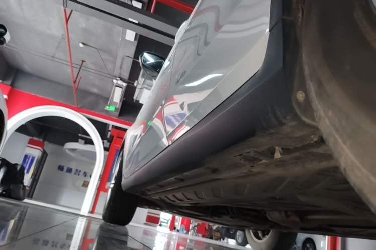 Used Mercedes-Benz GLC 2021 GLC 260 L 4MATIC Dynamic Edition Left Side Sill