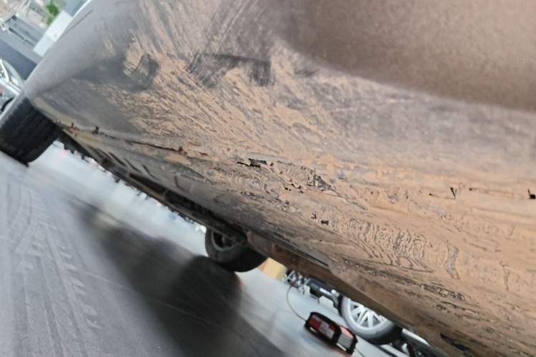 Used Mercedes-Benz GLC 2021 GLC 260 L 4MATIC Luxury Model Left Side Sill