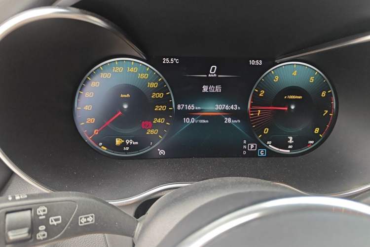Used Mercedes-Benz GLC 2021 GLC 260 L 4MATIC Luxury Model Odometer Close Up