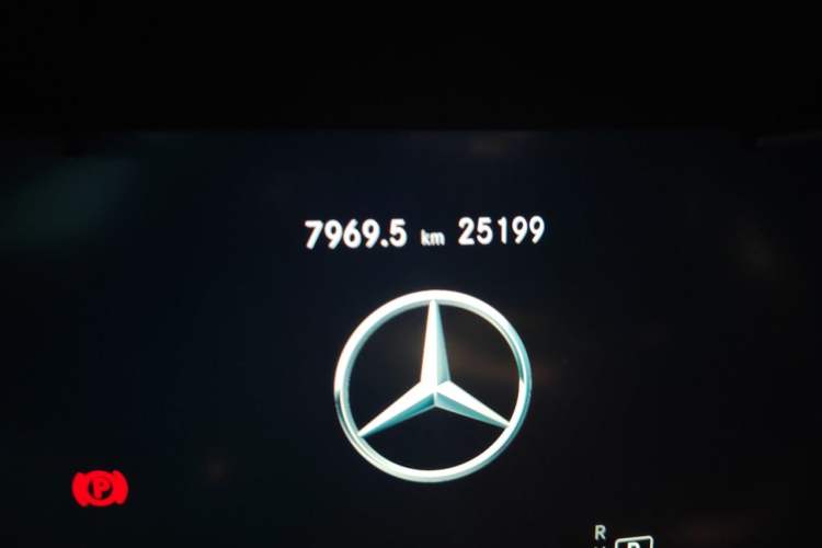 Used Mercedes-Benz GLC 2021 GLC 300 L 4MATIC Dynamic Model Odometer Close Up