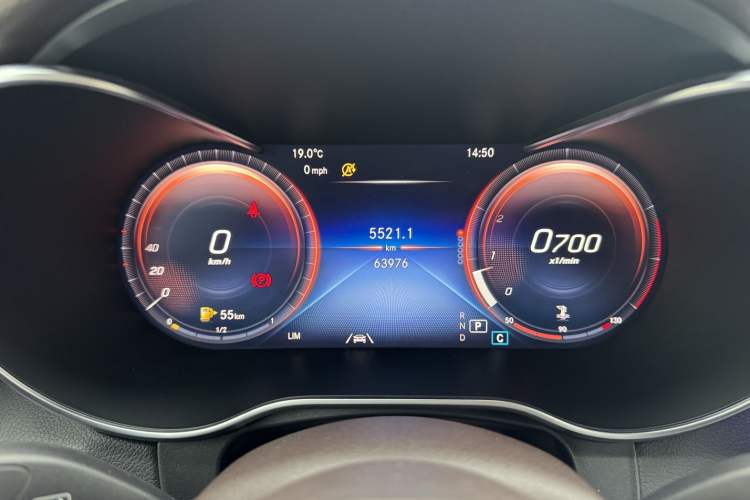 Used Mercedes-Benz GLC 2021 GLC 300 L 4MATIC Dynamic Model Odometer Close Up