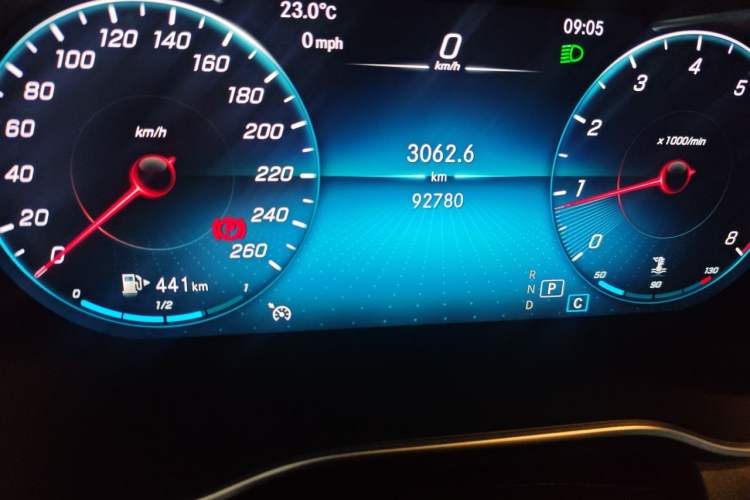 Used Mercedes-Benz GLC 2021 GLC 260 L 4MATIC Luxury Model Odometer Close Up