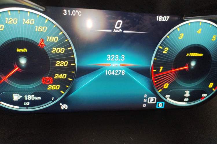 Used Mercedes-Benz GLC 2021 GLC 260 L 4MATIC Dynamic Edition Odometer Close Up