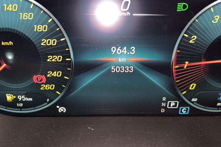 Used Mercedes-Benz GLC 2021 GLC 260 L 4MATIC Luxury Model Odometer Close Up