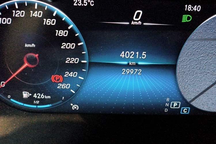 Used Mercedes-Benz GLC 2021 GLC 260 L 4MATIC Luxury Model Odometer Close Up