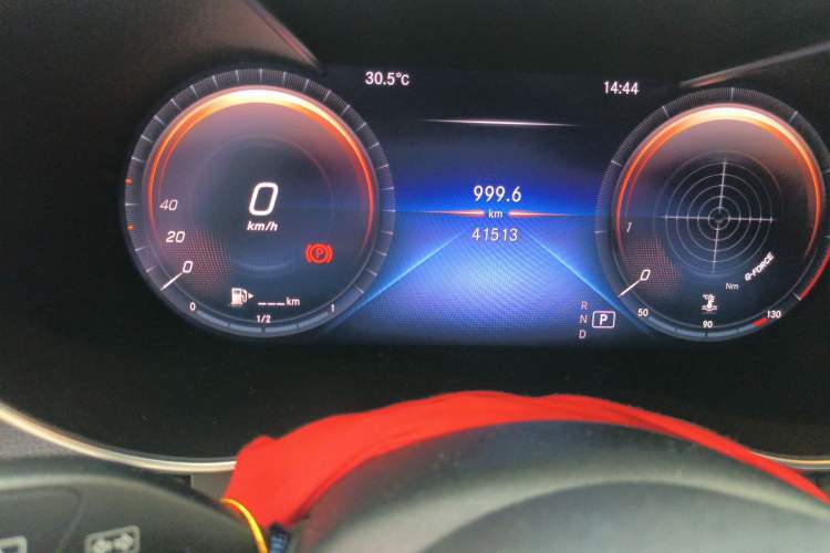 Used Mercedes-Benz GLC 2021 GLC 300 L 4MATIC Dynamic Model Odometer Close Up
