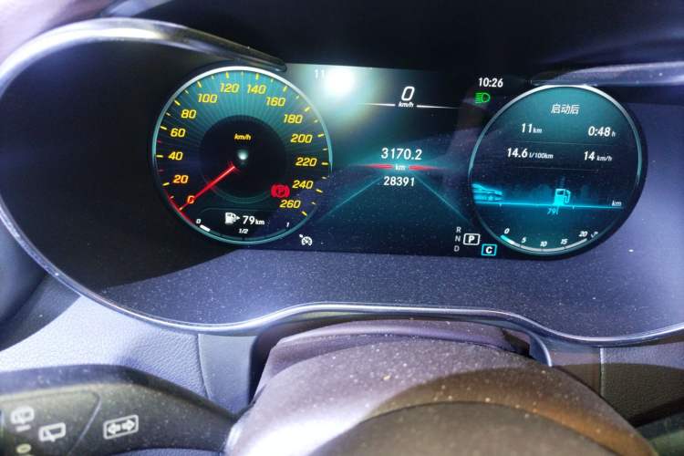 Used Mercedes-Benz GLC 2021 GLC 260 L 4MATIC Dynamic Edition Odometer Close Up