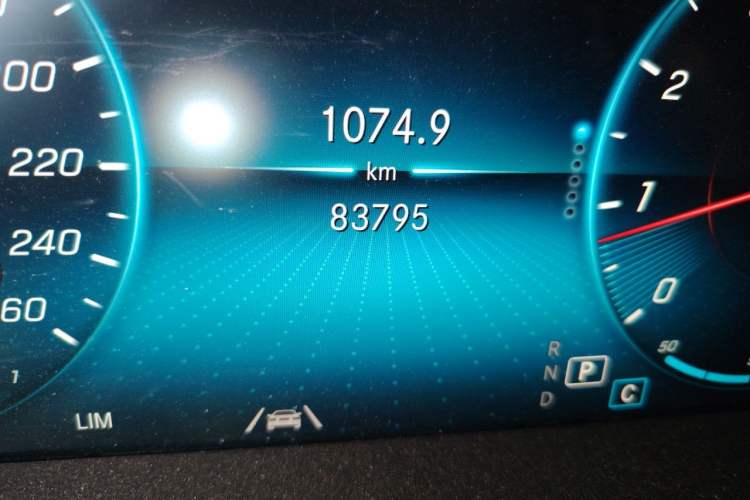 Used Mercedes-Benz GLC 2021 GLC 300 L 4MATIC Dynamic Model Odometer Close Up