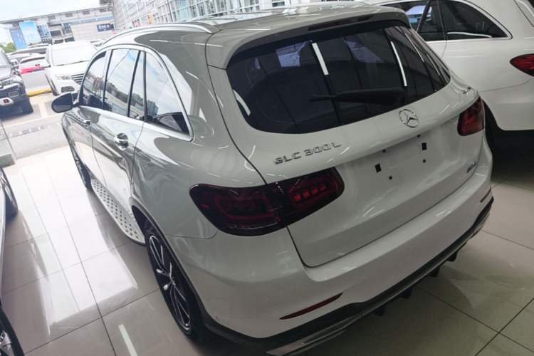 Used Mercedes-Benz GLC 2021 GLC 300 L 4MATIC Dynamic Model Rear Left 45 Deg