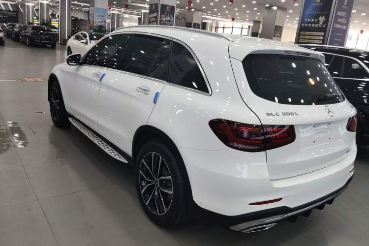 Used Mercedes-Benz GLC 2021 GLC 300 L 4MATIC Dynamic Model Rear Left 45 Deg