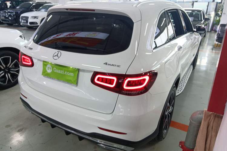 Used Mercedes-Benz GLC 2021 GLC 300 L 4MATIC Dynamic Model Rear Right 45 Deg