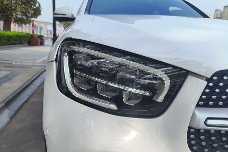 Used Mercedes-Benz GLC 2021 GLC 260 L 4MATIC Luxury Model Right Front Headlight