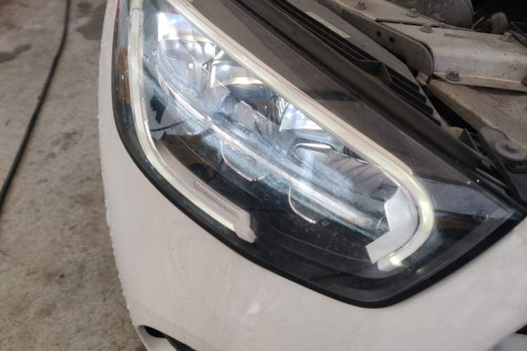 Used Mercedes-Benz GLC 2021 GLC 300 L 4MATIC Dynamic Model Right Front Headlight