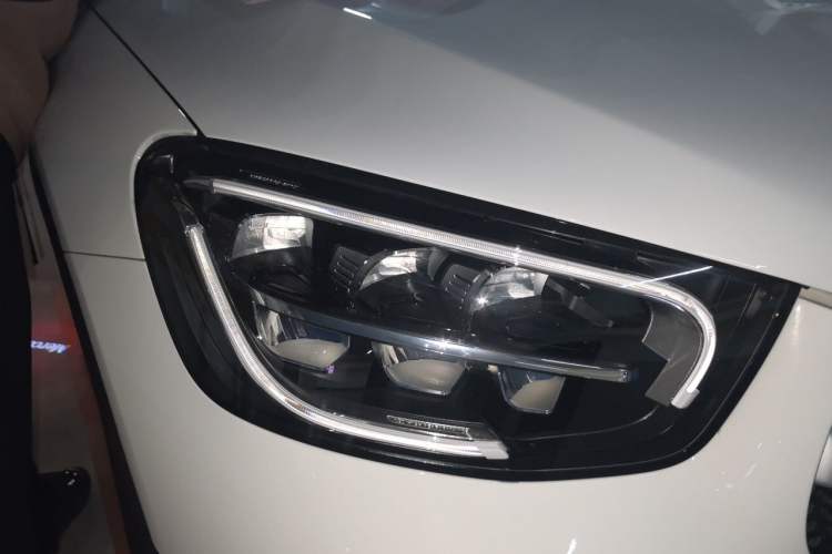 Used Mercedes-Benz GLC 2021 GLC 300 L 4MATIC Dynamic Model Right Front Headlight
