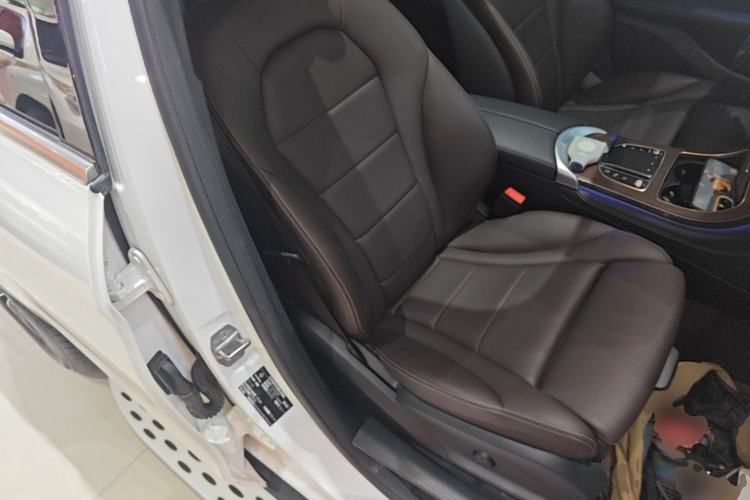 Used Mercedes-Benz GLC 2021 GLC 300 L 4MATIC Dynamic Model Right Front Seat