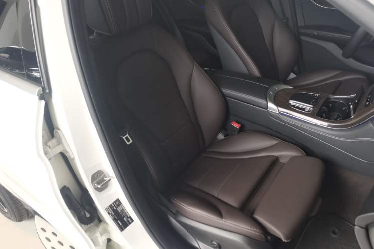 Used Mercedes-Benz GLC 2021 GLC 260 L 4MATIC Luxury Model Right Front Seat