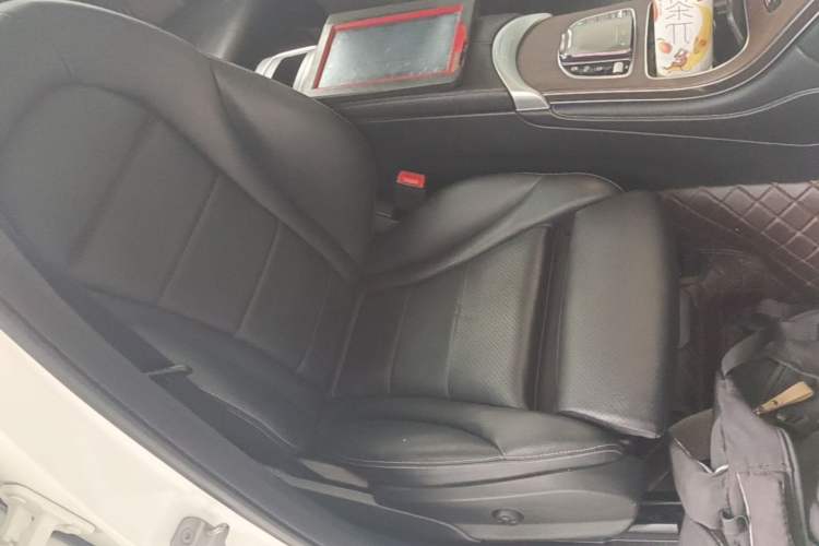 Used Mercedes-Benz GLC 2021 GLC 300 L 4MATIC Dynamic Model Right Front Seat