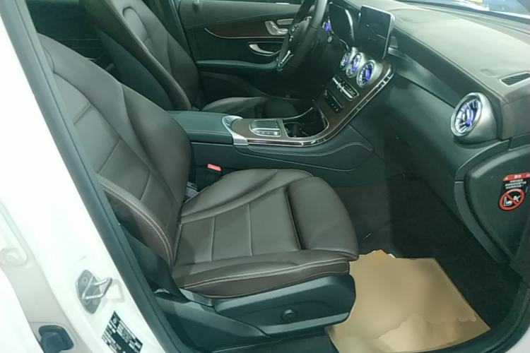 Used Mercedes-Benz GLC 2021 GLC 300 L 4MATIC Dynamic Model Right Front Seat