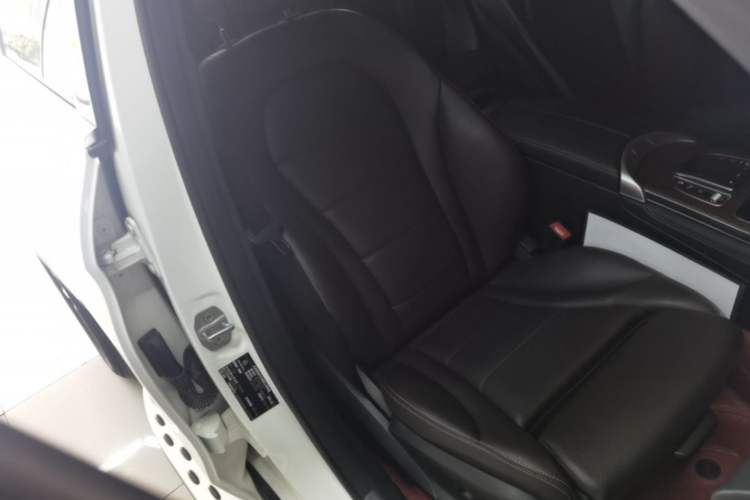 Used Mercedes-Benz GLC 2021 GLC 300 L 4MATIC Dynamic Model Right Front Seat