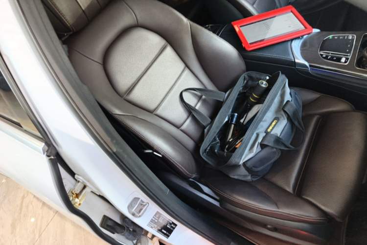 Used Mercedes-Benz GLC 2021 GLC 260 L 4MATIC Luxury Model Right Front Seat