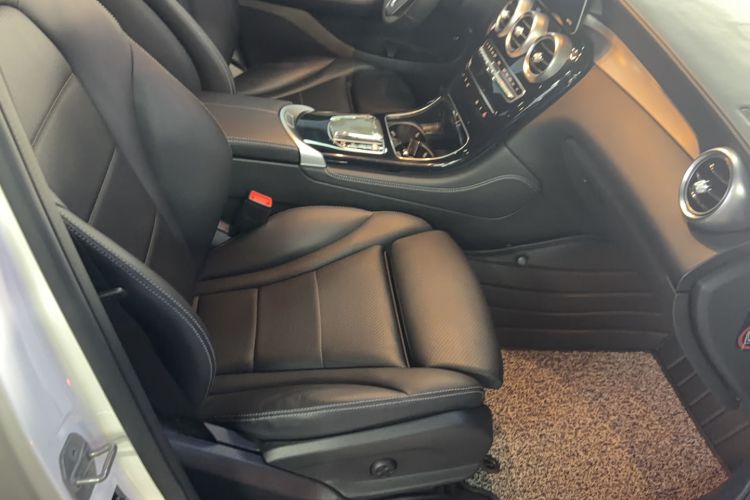 Used Mercedes-Benz GLC 2021 GLC 260 L 4MATIC Dynamic Edition Right Front Seat