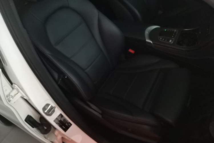 Used Mercedes-Benz GLC 2021 GLC 260 L 4MATIC Luxury Model Right Front Seat