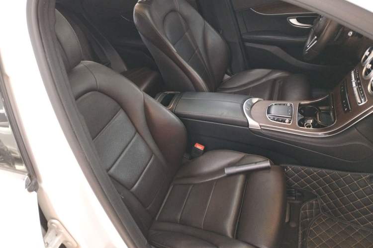 Used Mercedes-Benz GLC 2021 GLC 300 L 4MATIC Dynamic Model Right Front Seat